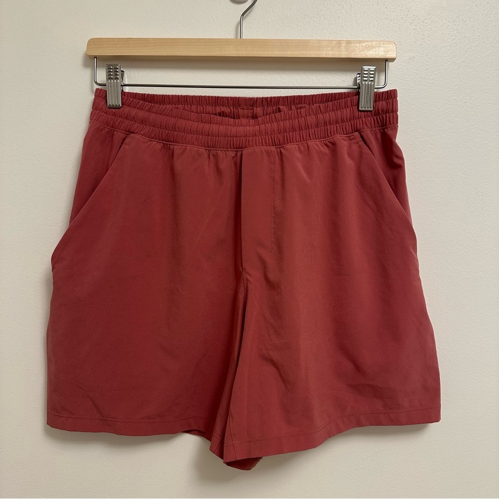 Lululemon Pace Breaker Linerless Shorts 5" Pink Size M
